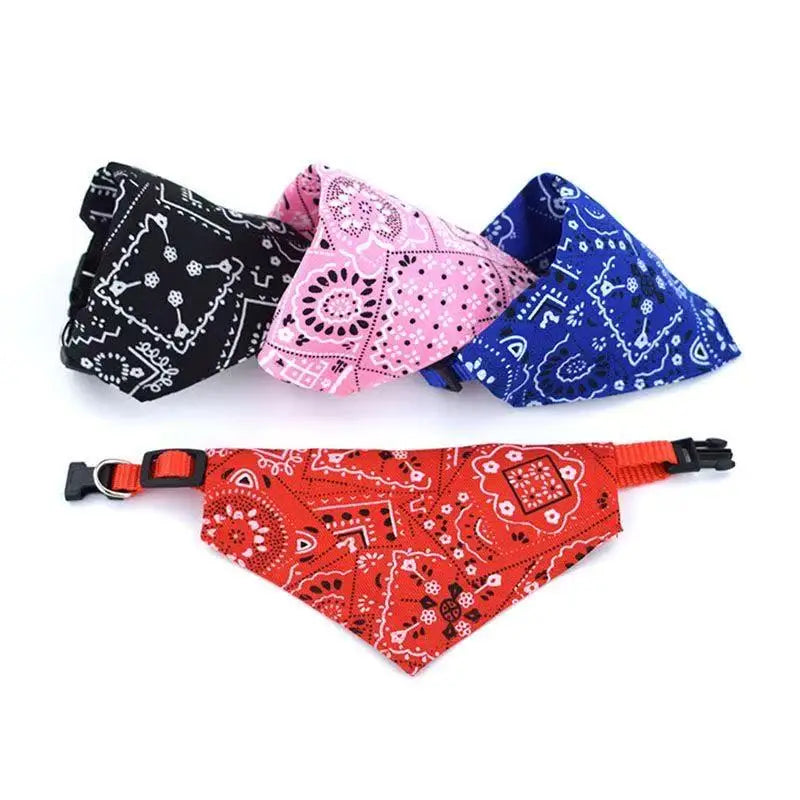 Bandana Triangular Ajustável para Cães e Gatos, Lavável, Ideal para Festas e Decoração
